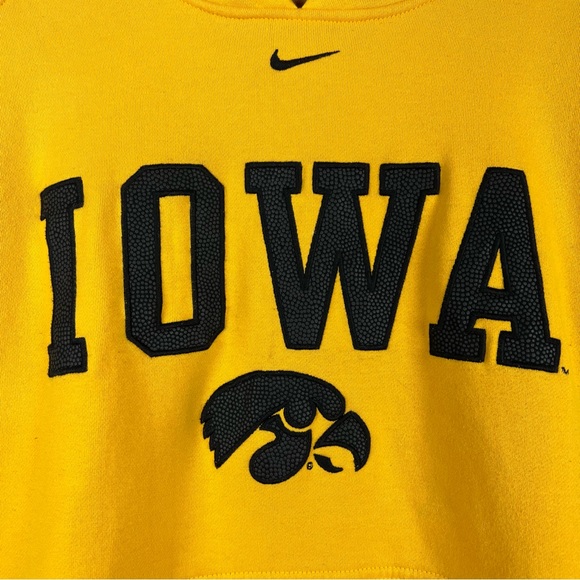 Vintage Y2K Iowa Hawkeyes x Nike Center Swoosh Hoodie - Picture 4 of 7